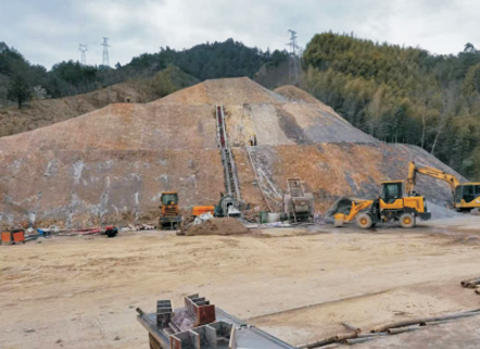 临安区龙岗镇华光潭村坞口村后南侧山体滑坡地质灾害治理